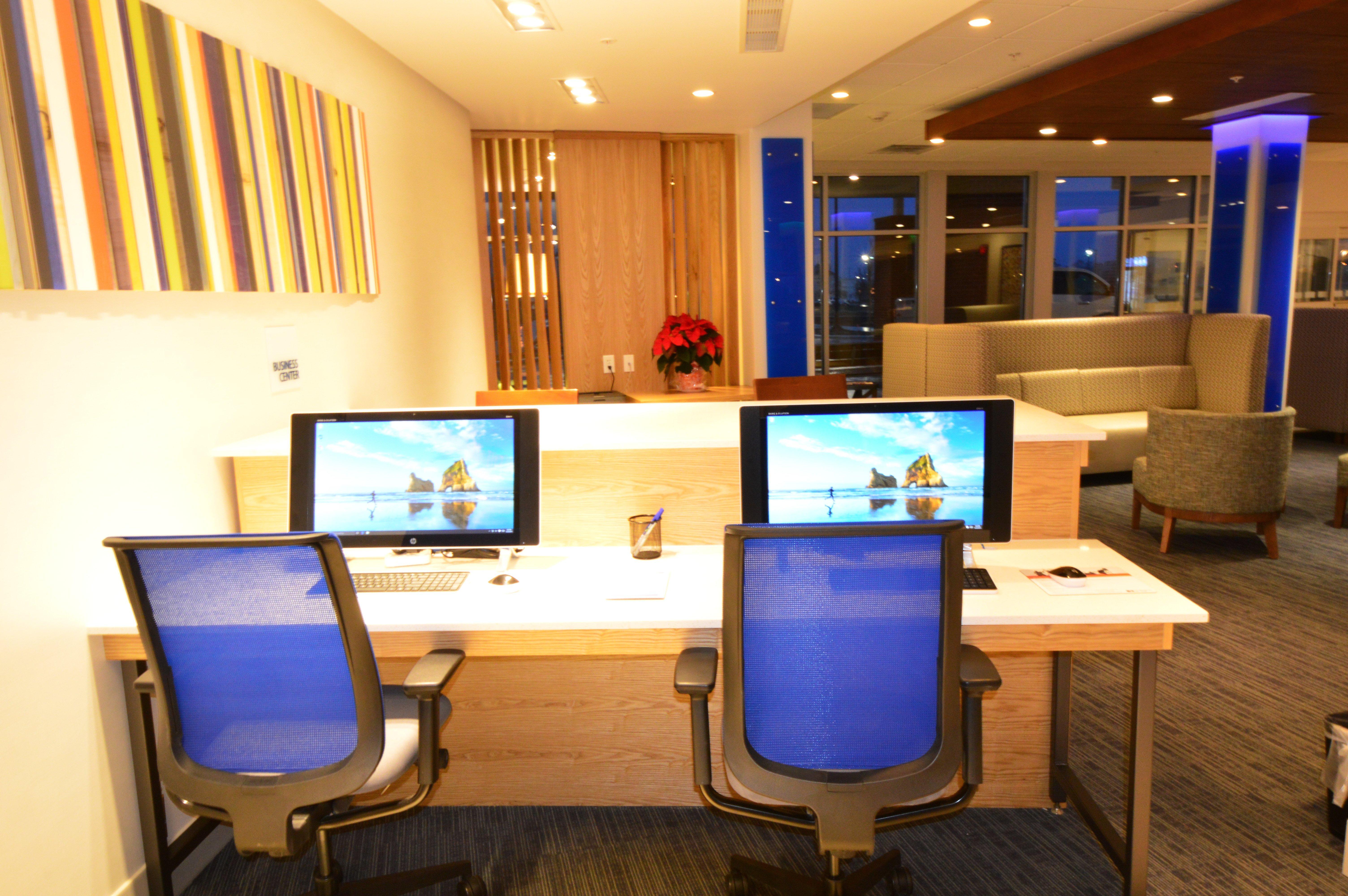 Holiday Inn Express & Suites Toledo West By Ihg Bagian luar foto