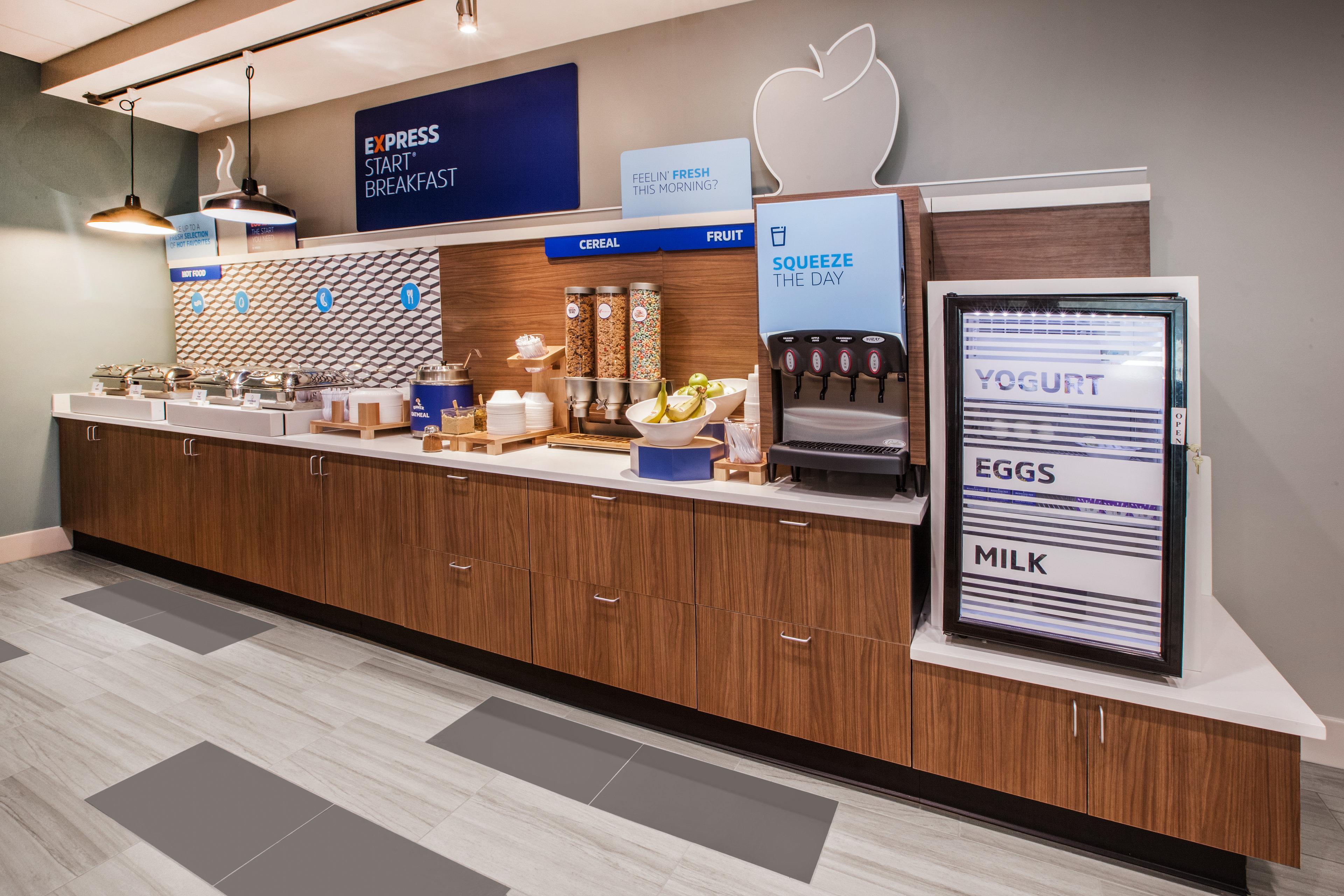 Holiday Inn Express & Suites Toledo West By Ihg Bagian luar foto