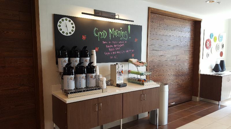 Holiday Inn Express & Suites Toledo West By Ihg Bagian luar foto